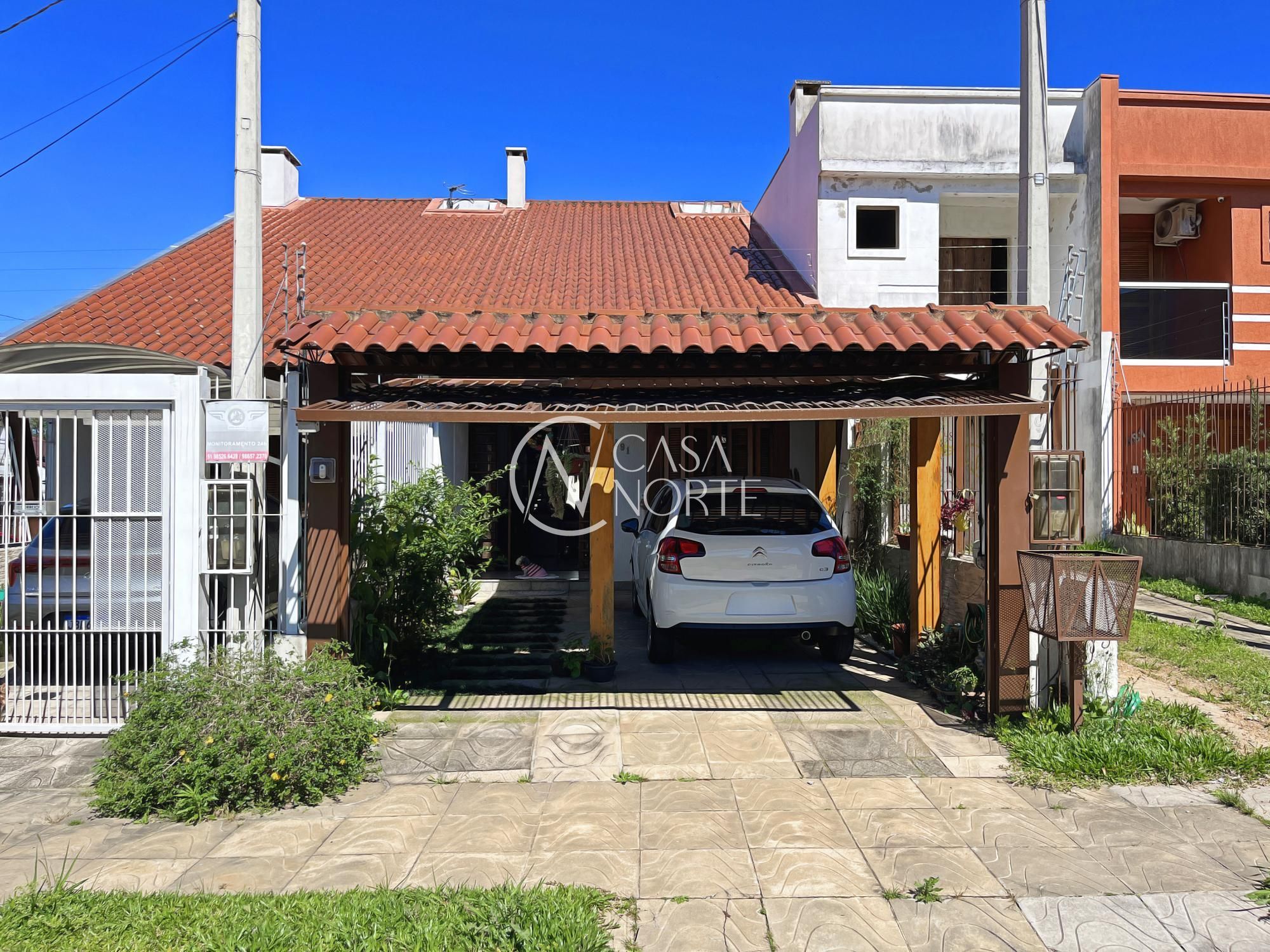 Casa à venda com 3 quartos, 109m², 2 suítes, 1 vaga, Rua Luzinete Alves Aragon no bairro Hípica em Porto Alegre