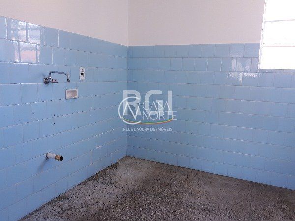 Apartamento à venda com 2 quartos, 46m², 1 vaga, Travessa Escobar no bairro Camaquã em Porto Alegre