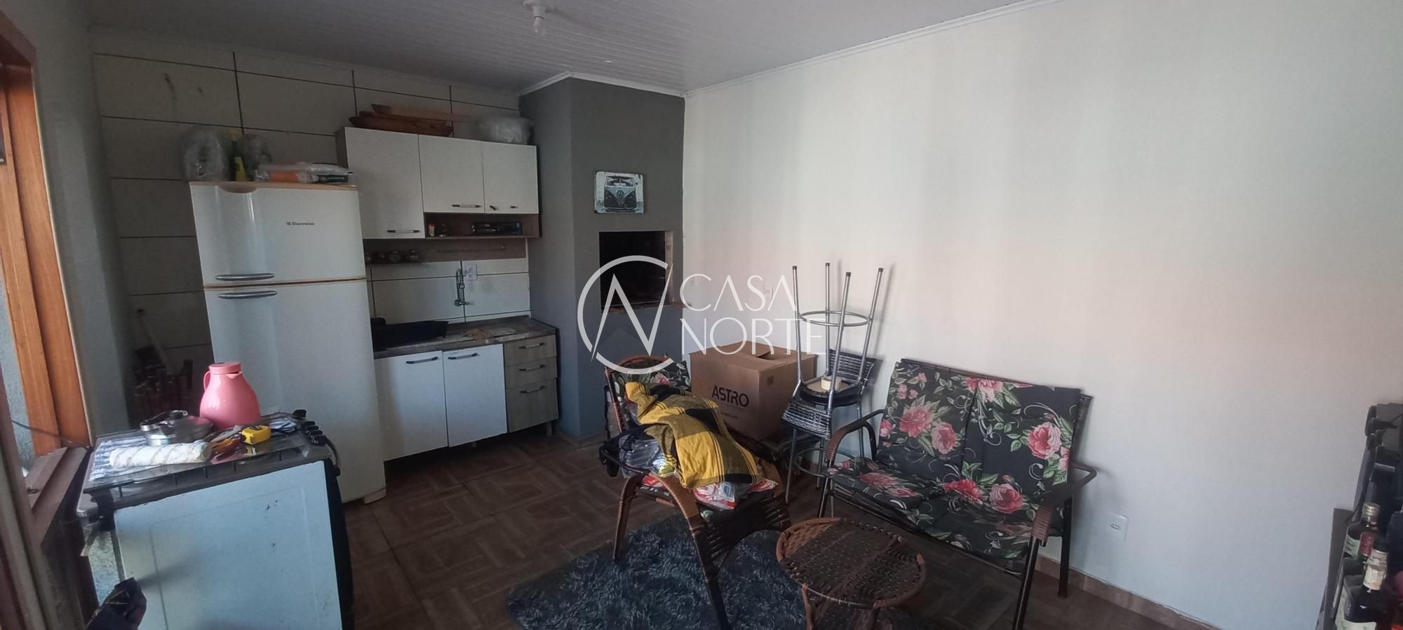 Casa à venda com 2 quartos, 125m², 1 suíte, 2 vagas, Rua Celso Dias Dihl no bairro Restinga em Porto Alegre