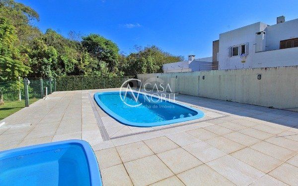 Terreno à venda  com 151m², Rua Carlos Maximiliano Fayet no bairro Hípica em Porto Alegre