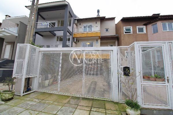 Casa à venda com 3 quartos, 171m², 1 suíte, 4 vagas, Rua Fabiana Kila de Ávila no bairro Hípica em Porto Alegre