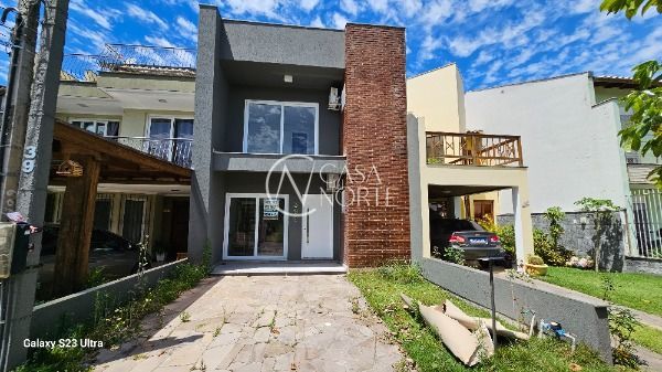 Casa à venda com 3 quartos, 175m², 1 suíte, 2 vagas, Rua Carlos Maximiliano Fayet no bairro Hípica em Porto Alegre