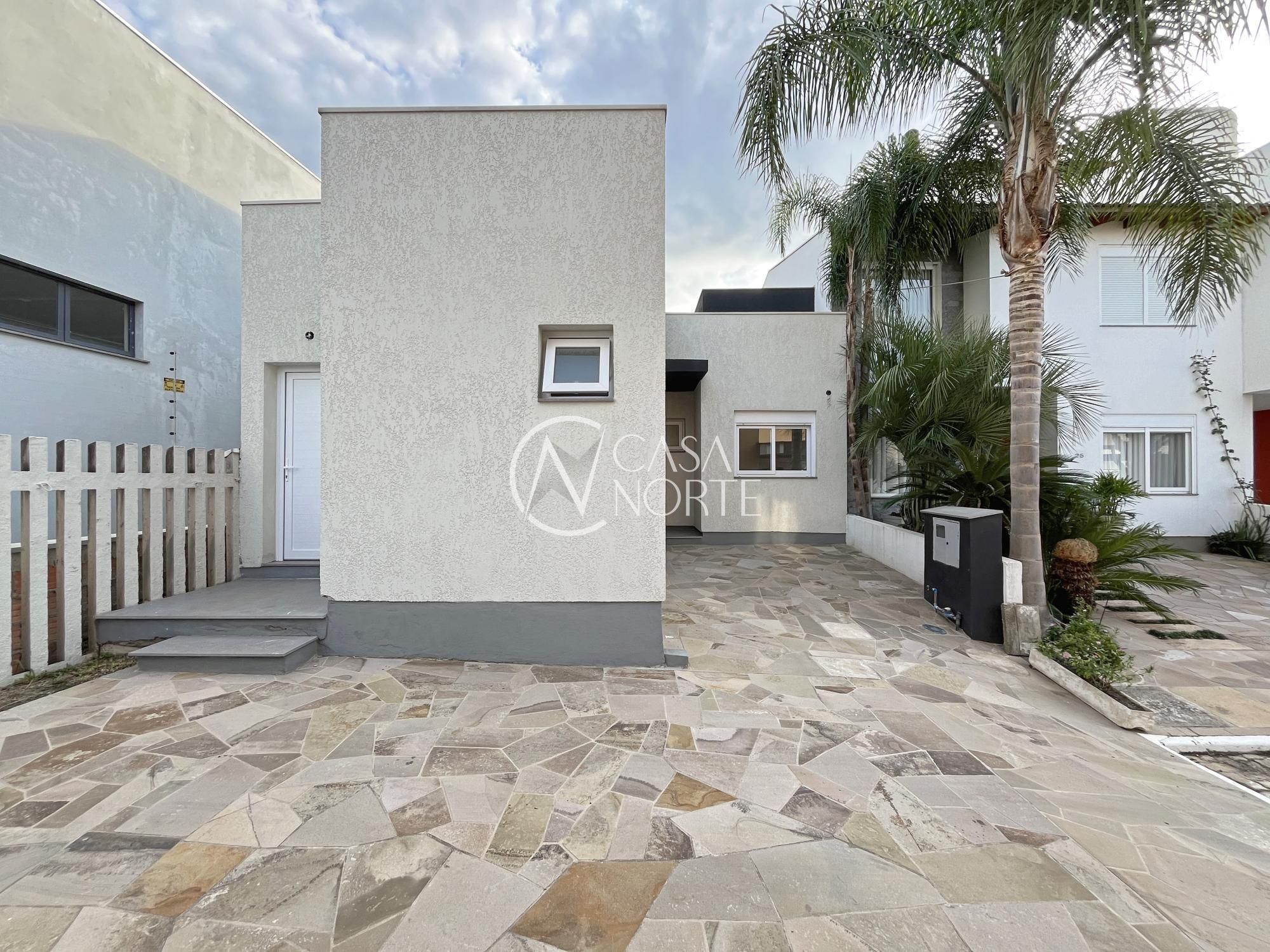 Casa à venda com 3 quartos, 108m², 2 suítes, 3 vagas, Rua Eroni Soares Machado no bairro Hípica em Porto Alegre