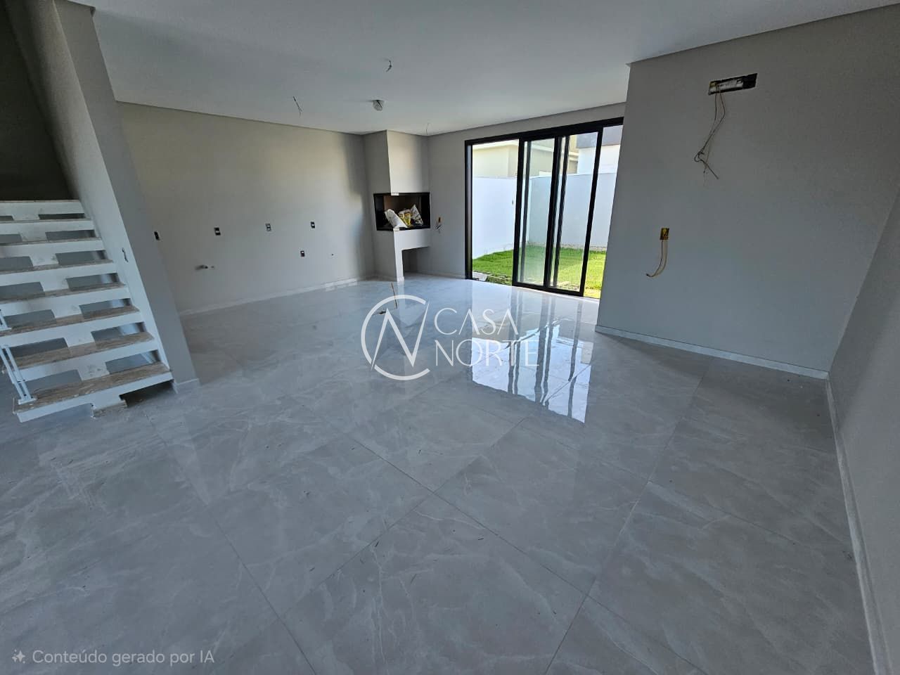 Casa de Condomínio à venda com 3 quartos, 149m², 3 suítes, 2 vagas, Avenida Juca Batista no bairro Hípica em Porto Alegre