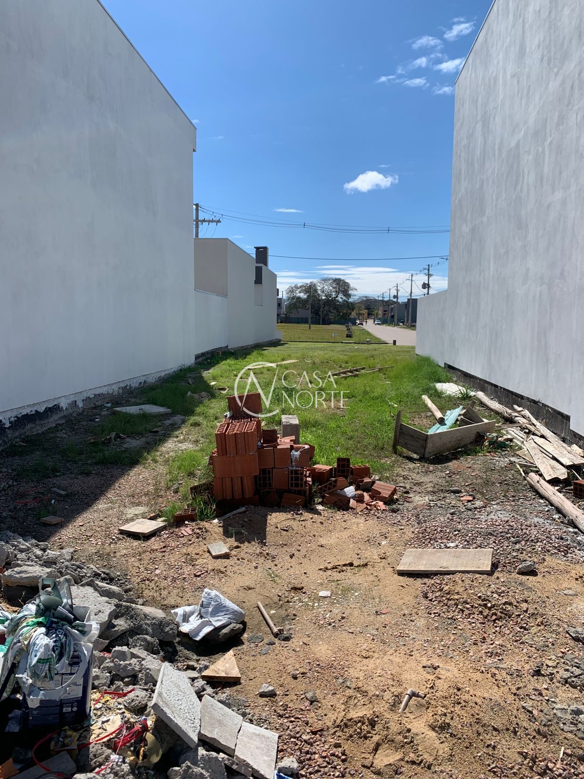 Terreno à venda  com 147m², Juca Batista no bairro Hípica em Porto Alegre