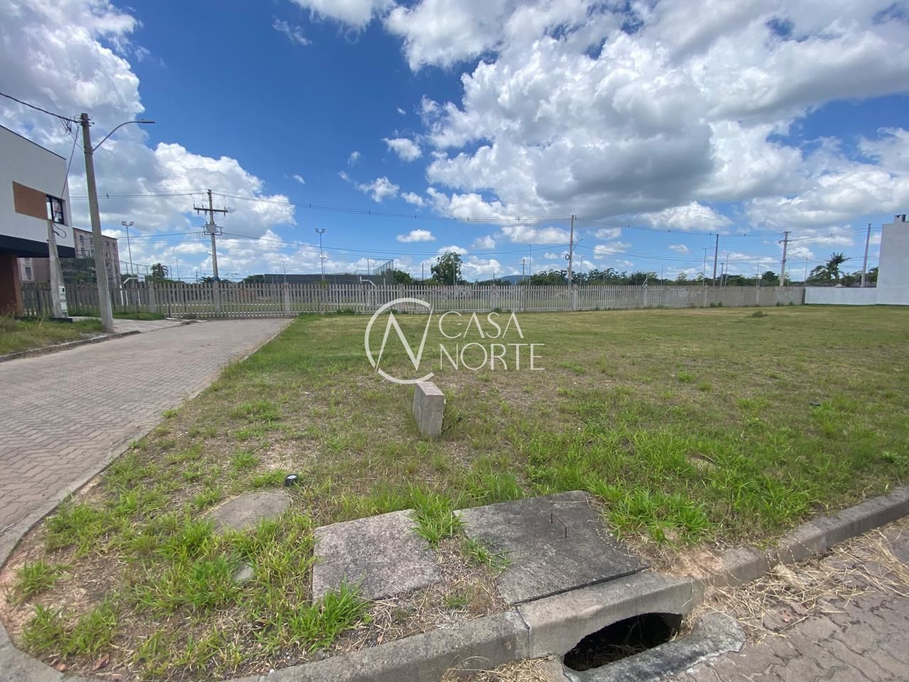 Terreno à venda  com 138m², Rua Lucindo Antônio Bottin no bairro Hípica em Porto Alegre