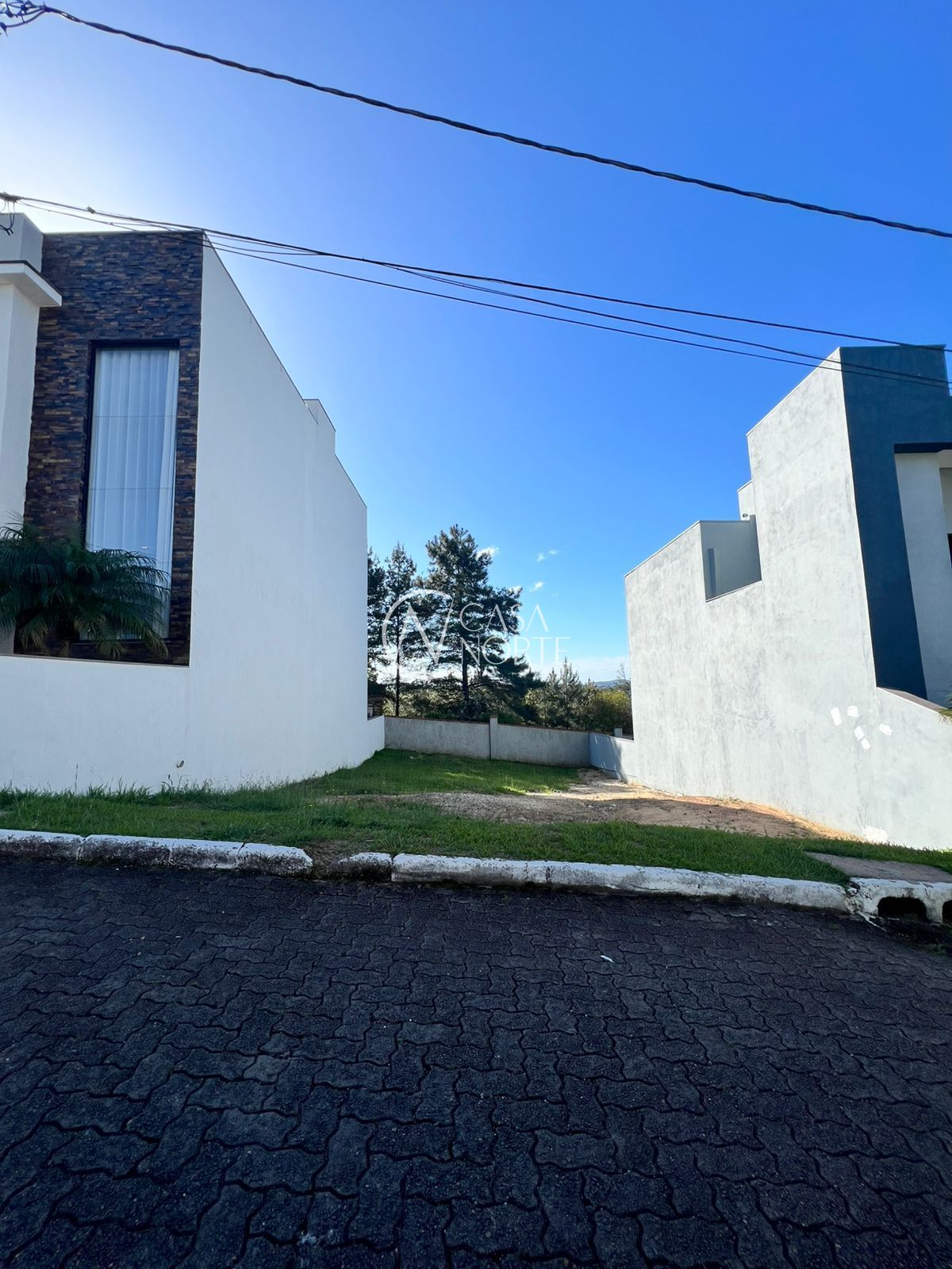 Terreno à venda  com 377m², Avenida Altos do Santa Rita no bairro Aberta dos Morros em Porto Alegre