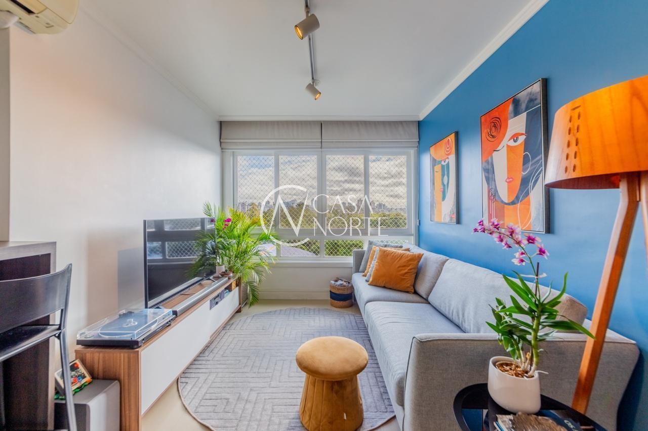 Apartamento à venda com 3 quartos, 87m², 1 suíte, 1 vaga, Rua Professor Freitas Cabral no bairro Jardim Botânico em Porto Alegre