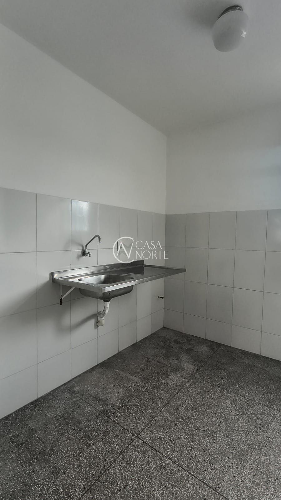 Apartamento à venda com 2 quartos, 48m², 1 vaga, Travessa Escobar no bairro Camaquã em Porto Alegre