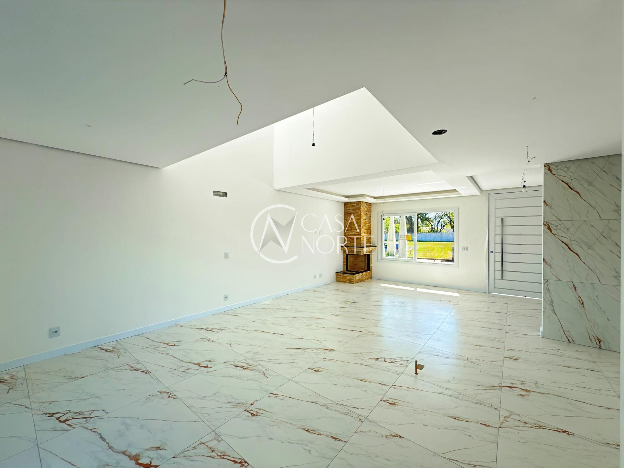 Casa de Condomínio à venda com 3 quartos, 145m², 1 suíte, 2 vagas, Juca Batista no bairro Hípica em Porto Alegre