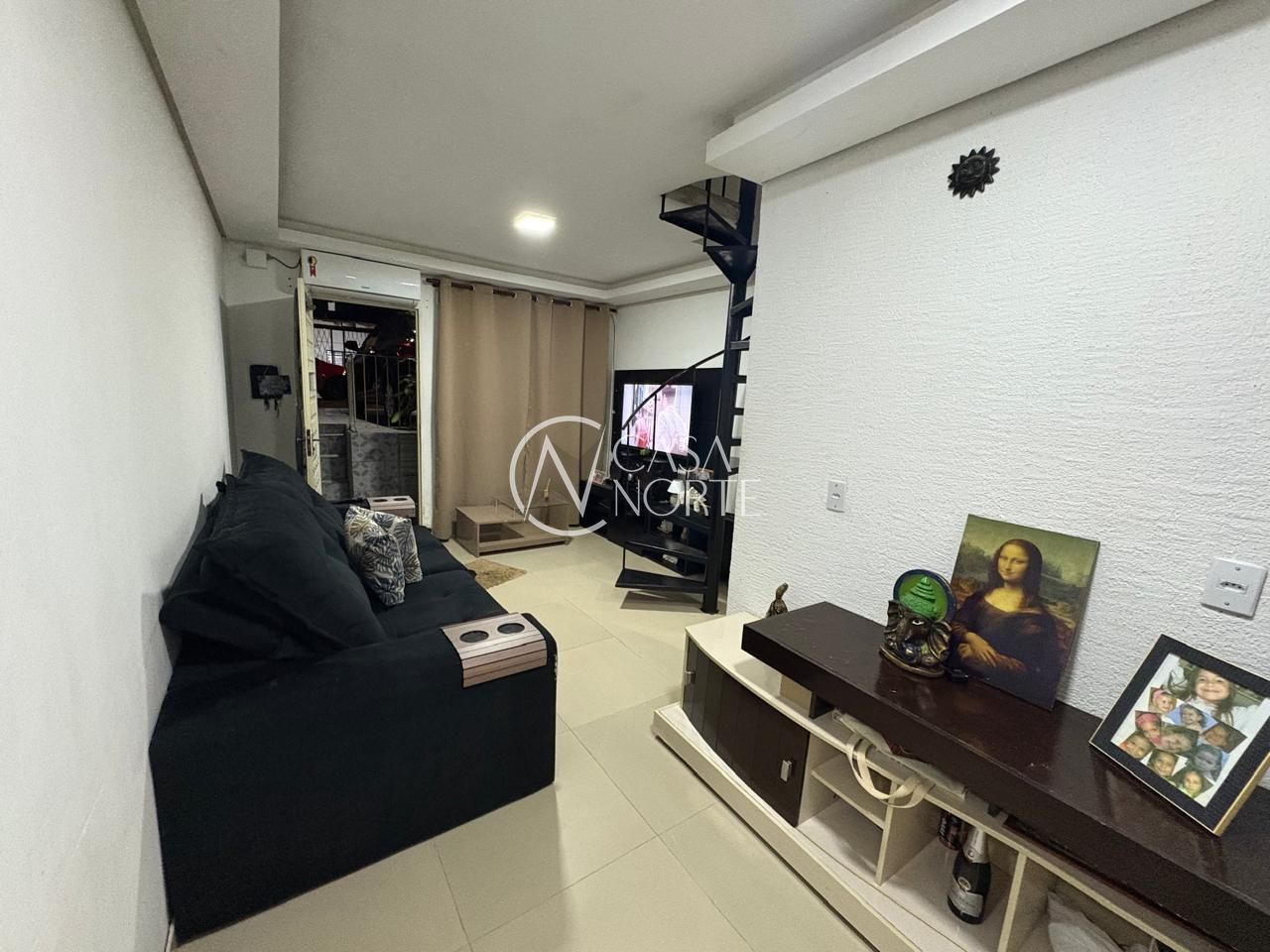Casa à venda com 2 quartos, 100m², 1 vaga, Estrada Cristiano Kraemer no bairro Vila Nova em Porto Alegre