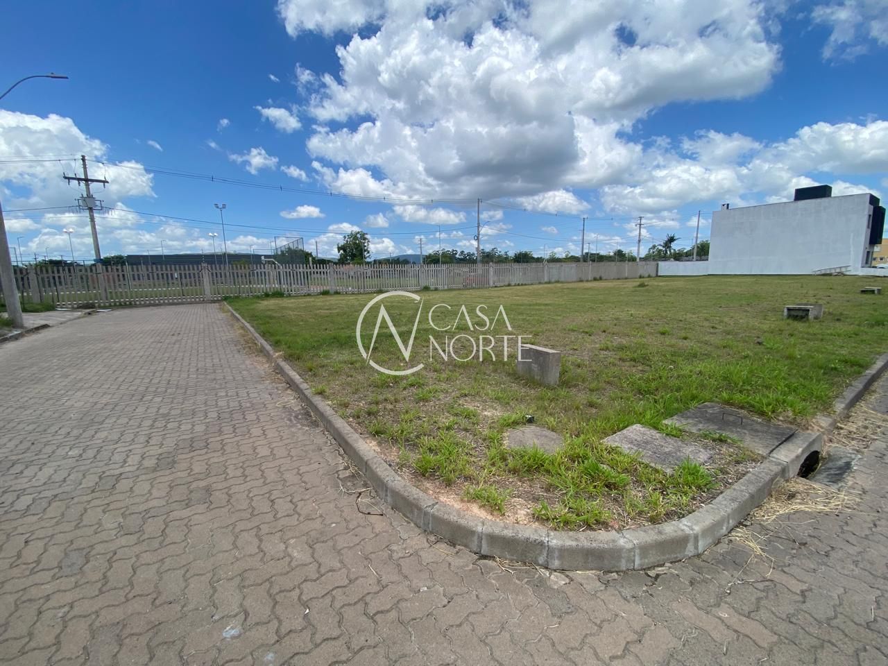 Terreno à venda  com 138m², Rua Lucindo Antônio Bottin no bairro Hípica em Porto Alegre