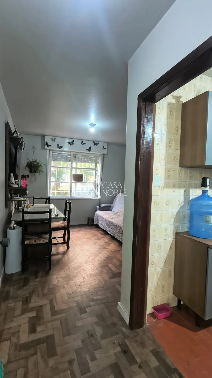 Apartamento à venda com 2 quartos, 49m², 1 vaga, Avenida Taquary no bairro Cristal em Porto Alegre