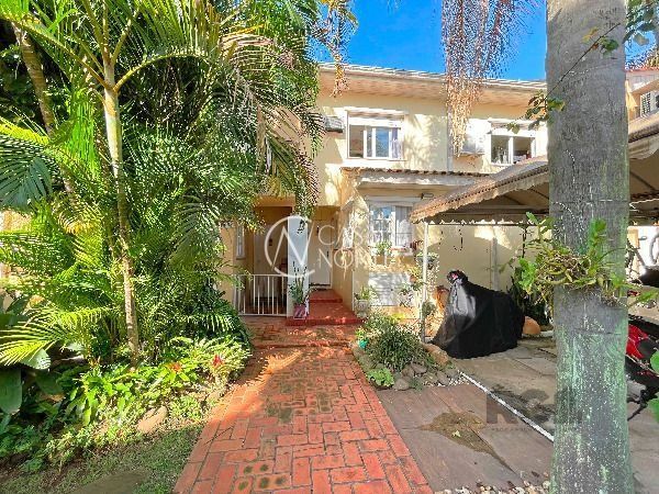 Casa de Condomínio à venda com 3 quartos, 95m², 1 suíte, 1 vaga, Rua Doutor Barcelos no bairro Tristeza em Porto Alegre