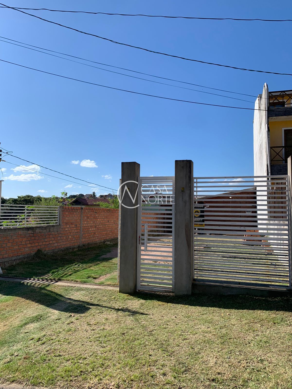 Casa à venda com 2 quartos, 40m², 3 vagas, Rua Claudio da Silva Pinto no bairro Espírito Santo em Porto Alegre