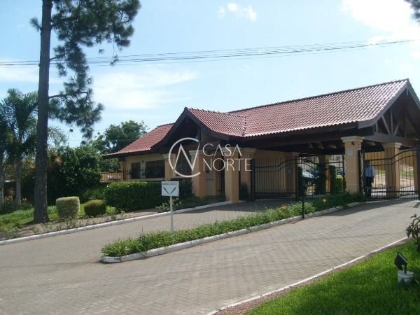 Terreno à venda  com 319m², Avenida Edgar Pires de Castro no bairro Hípica em Porto Alegre