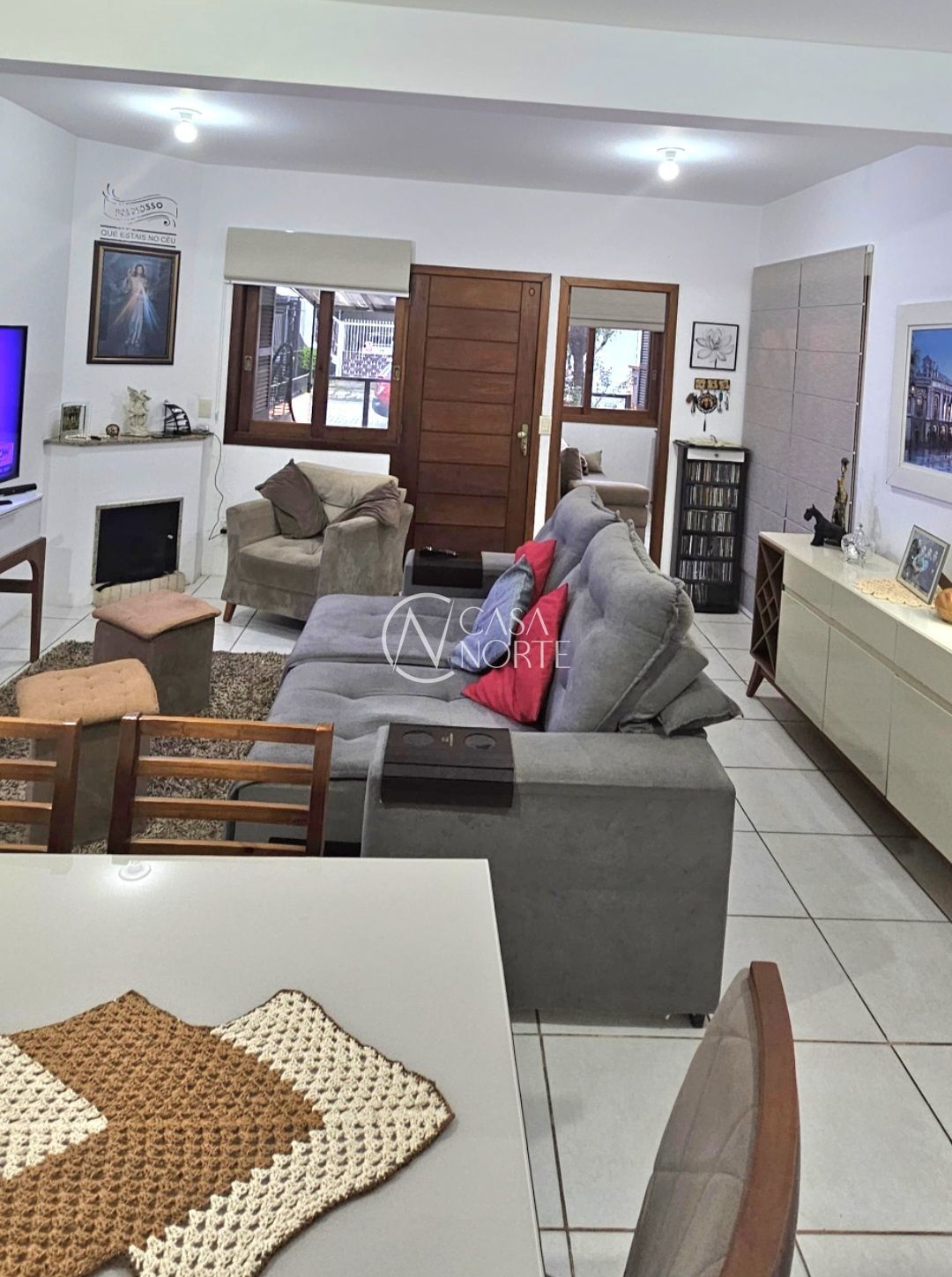 Casa à venda com 4 quartos, 104m², 2 vagas, Rua Alexandre de Gusmao no bairro Aberta dos Morros em Porto Alegre