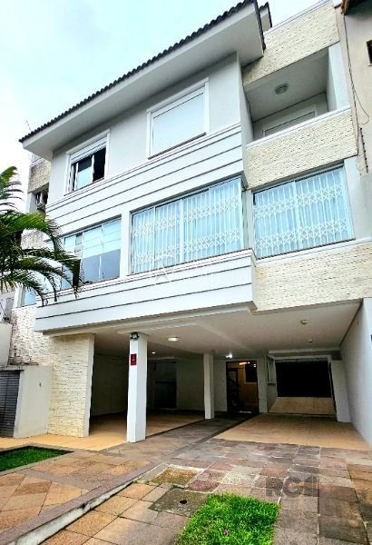 Apartamento à venda com 3 quartos, 157m², 1 suíte, 2 vagas, Avenida Dona Paulina no bairro Tristeza em Porto Alegre