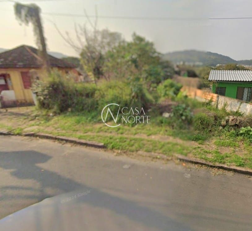 Terreno à venda  com 355m², Rua dos Guenoas no bairro Guarujá em Porto Alegre