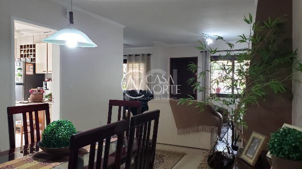 Casa à venda com 3 quartos, 146m², 1 suíte, 2 vagas, Rua Padre Paulo Englert no bairro Espírito Santo em Porto Alegre