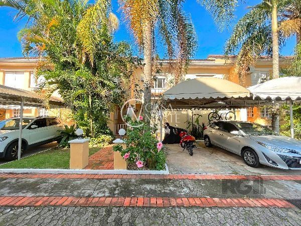 Casa de Condomínio à venda com 3 quartos, 95m², 1 suíte, 1 vaga, Rua Doutor Barcelos no bairro Tristeza em Porto Alegre