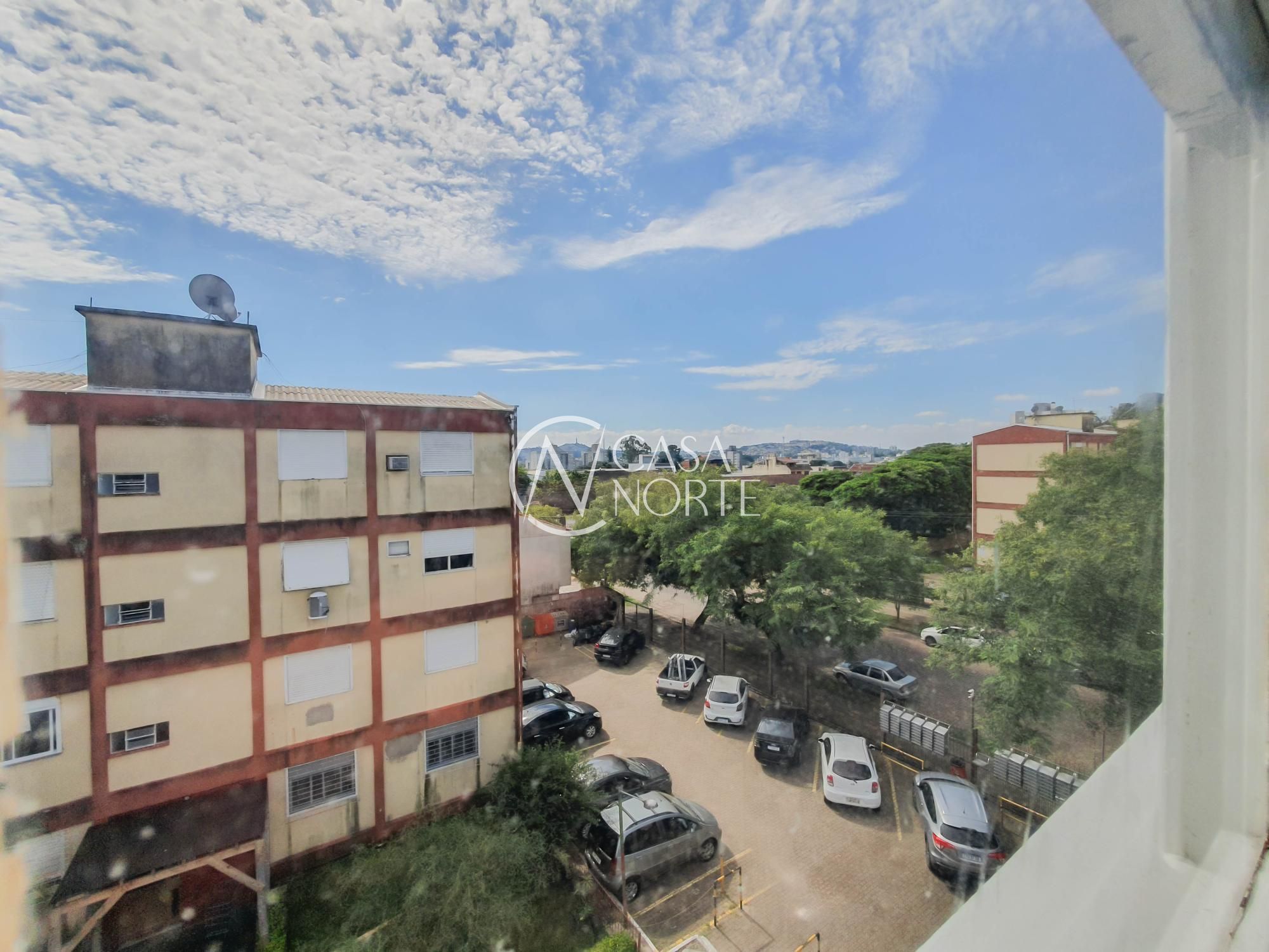 Apartamento à venda com 2 quartos, 46m², 1 vaga, Travessa Escobar no bairro Camaquã em Porto Alegre