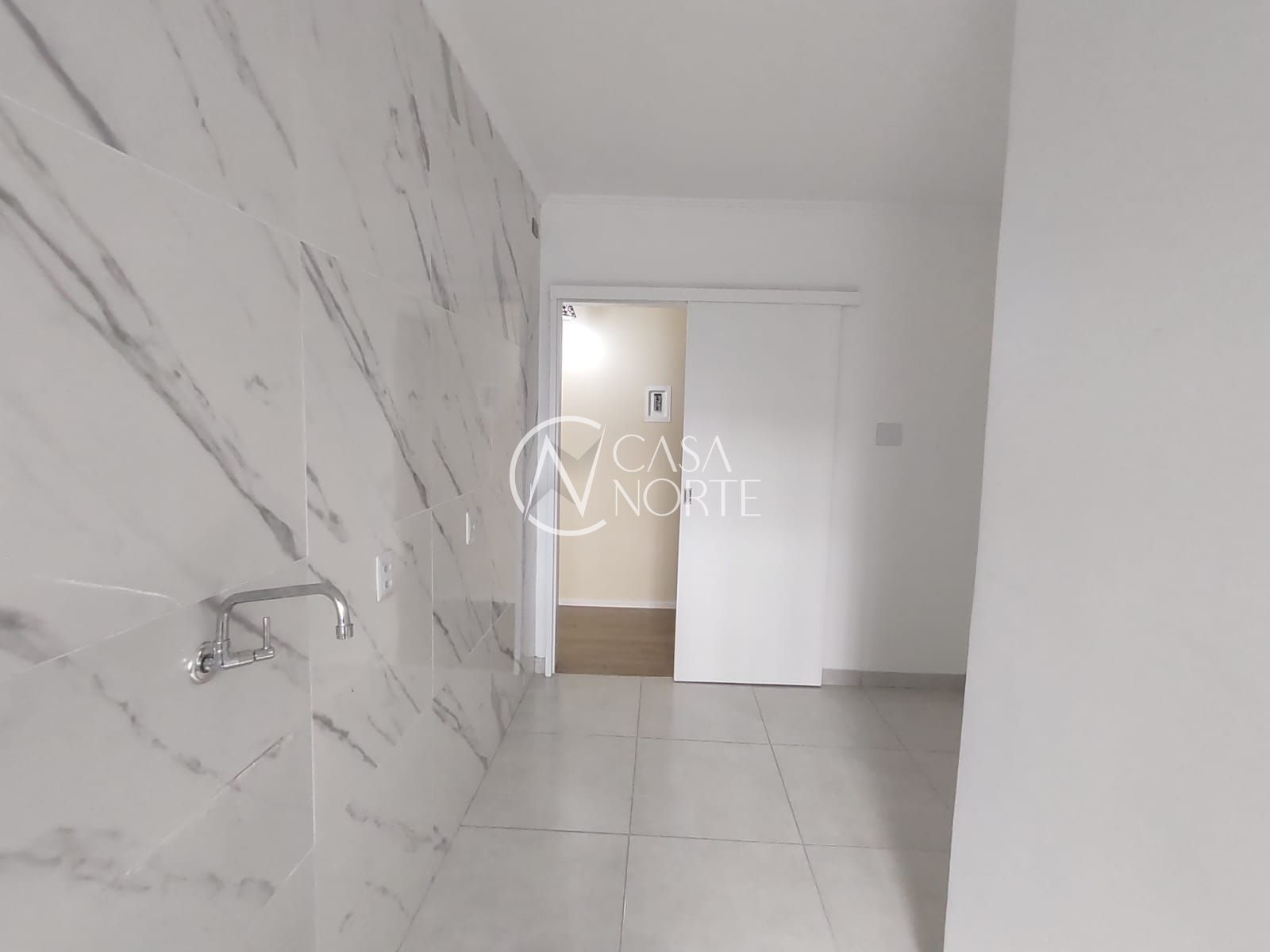 Apartamento à venda com 2 quartos, 67m², 1 vaga, Avenida Teresópolis no bairro Teresópolis em Porto Alegre