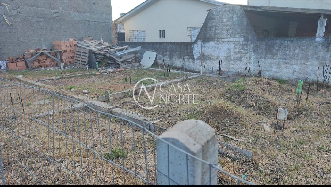 Casa à venda com 2 quartos, 60m², 1 vaga, Rua Sete Povos As Missões no bairro Hípica em Porto Alegre