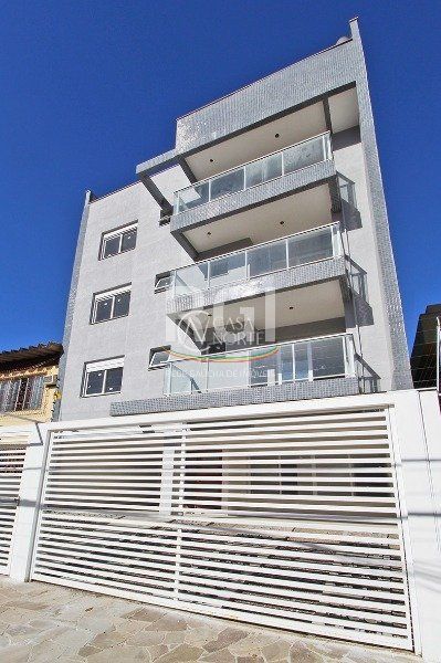 Cobertura à venda com 2 quartos, 153m², 1 suíte, 2 vagas, Rua Barao de Teffe no bairro Menino Deus em Porto Alegre