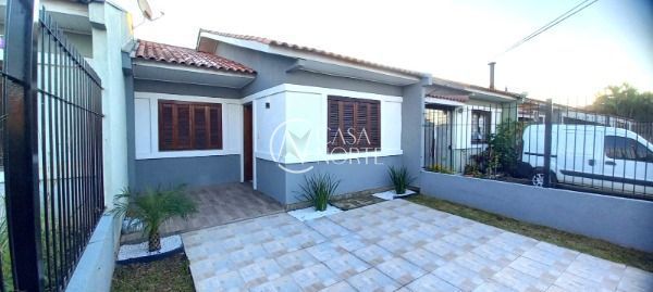 Casa à venda com 3 quartos, 58m², 2 vagas, Rua Doutor Raphael Loro no bairro Hípica em Porto Alegre