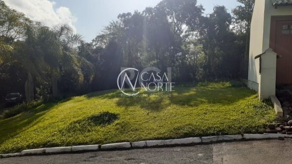 Terreno à venda  com 293m², Avenida Vicente Monteggia no bairro Cavalhada em Porto Alegre