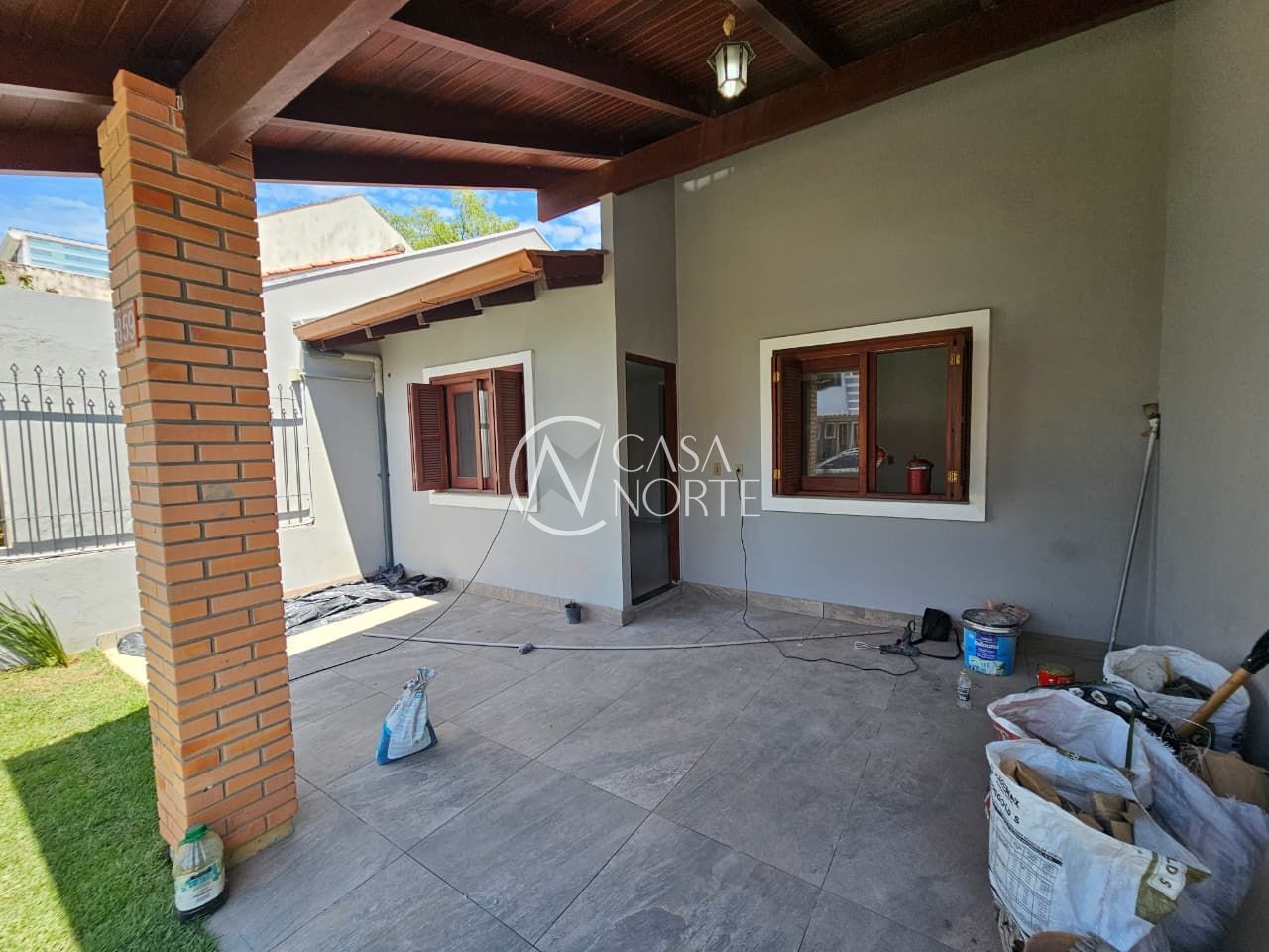 Casa à venda com 3 quartos, 100m², 1 suíte, 2 vagas, Rua Guatambu no bairro Hípica em Porto Alegre