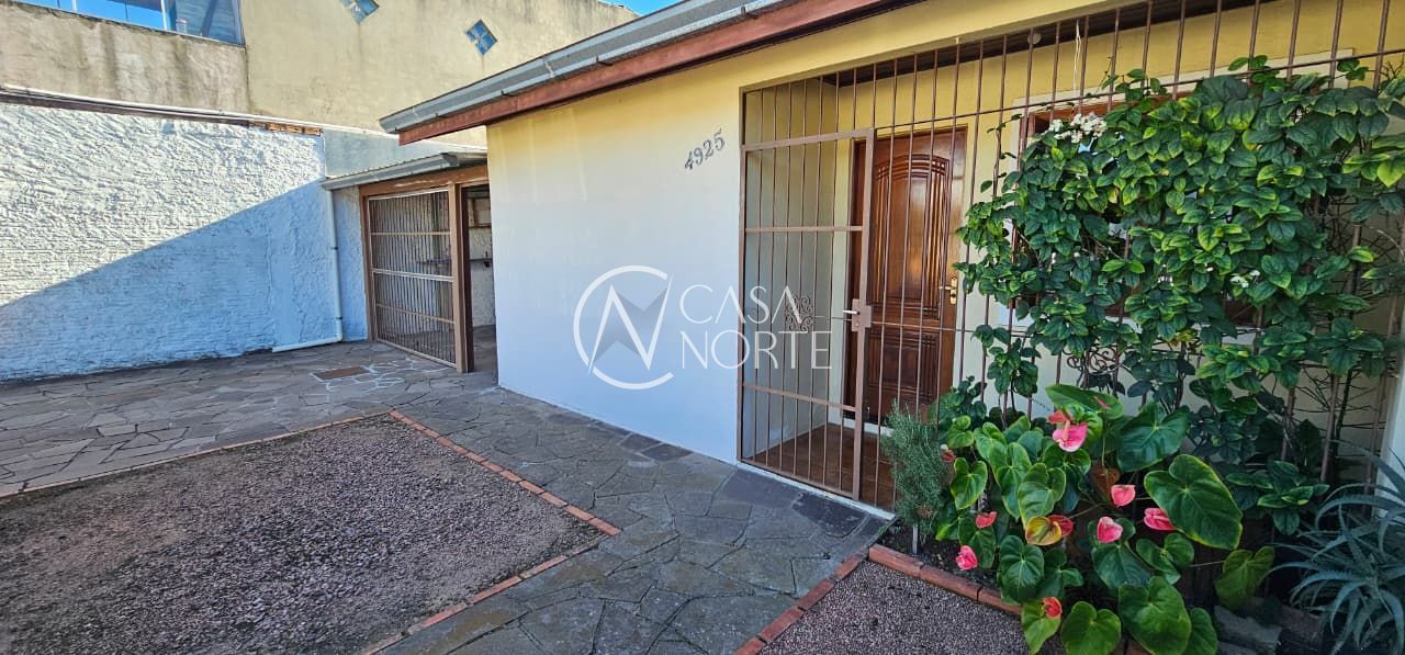 Casa à venda com 2 quartos, 70m², 2 vagas, Acesso Um no bairro Restinga em Porto Alegre