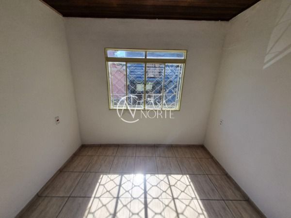 Casa à venda com 2 quartos, 45m², 1 vaga, Estrada João Passuelo no bairro Vila Nova em Porto Alegre