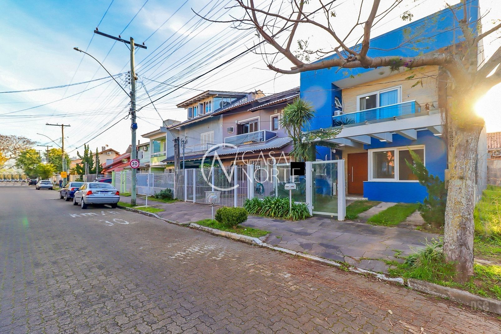 Casa à venda com 3 quartos, 154m², 1 suíte, 2 vagas, Rua Guatambu no bairro Hípica em Porto Alegre