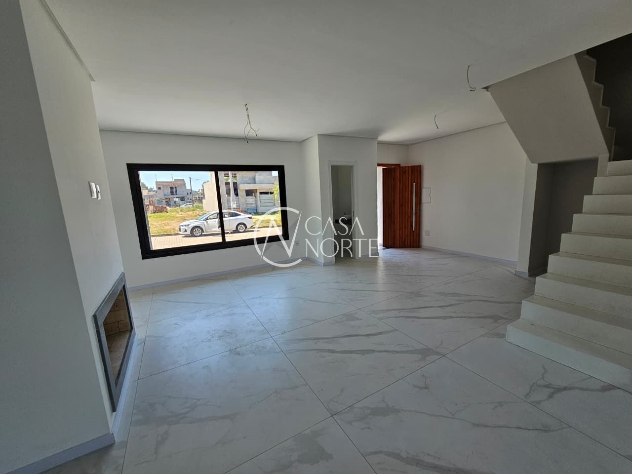 Casa de Condomínio à venda com 3 quartos, 149m², 3 suítes, 2 vagas, Avenida Juca Batista no bairro Hípica em Porto Alegre