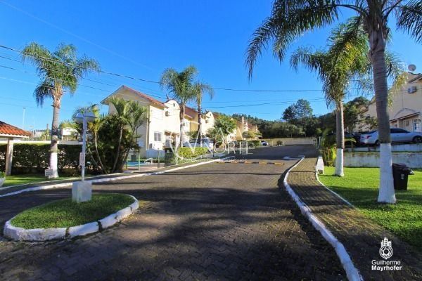 Casa à venda com 2 quartos, 118m², 4 vagas, Edgar Pires de Castro no bairro Aberta dos Morros em Porto Alegre