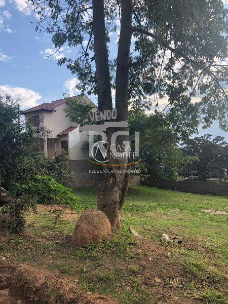 Terreno à venda  com 142m², Rua Maurilio Ferreira no bairro Campo Novo em Porto Alegre