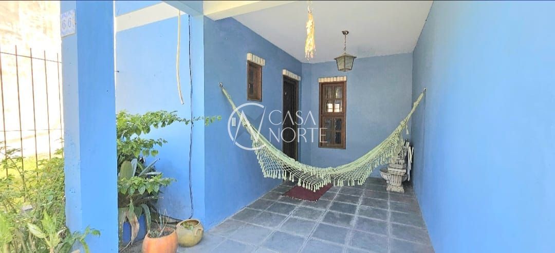 Casa à venda com 2 quartos, 77m², 2 vagas, Rua Maria Lourdes Willms no bairro Hípica em Porto Alegre