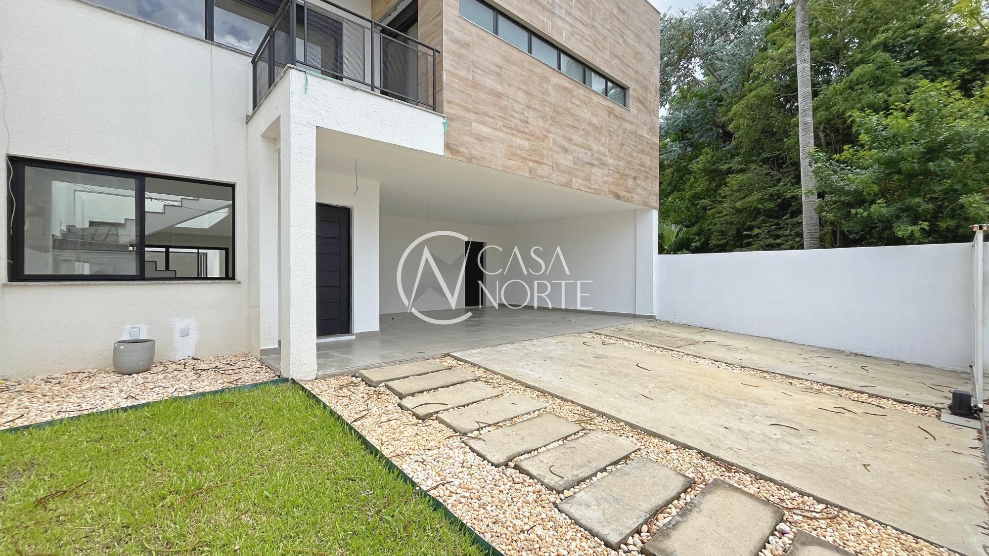 Casa à venda com 3 quartos, 350m², 3 suítes, 4 vagas, Rua Engenheiro Coelho Parreira no bairro Ipanema em Porto Alegre