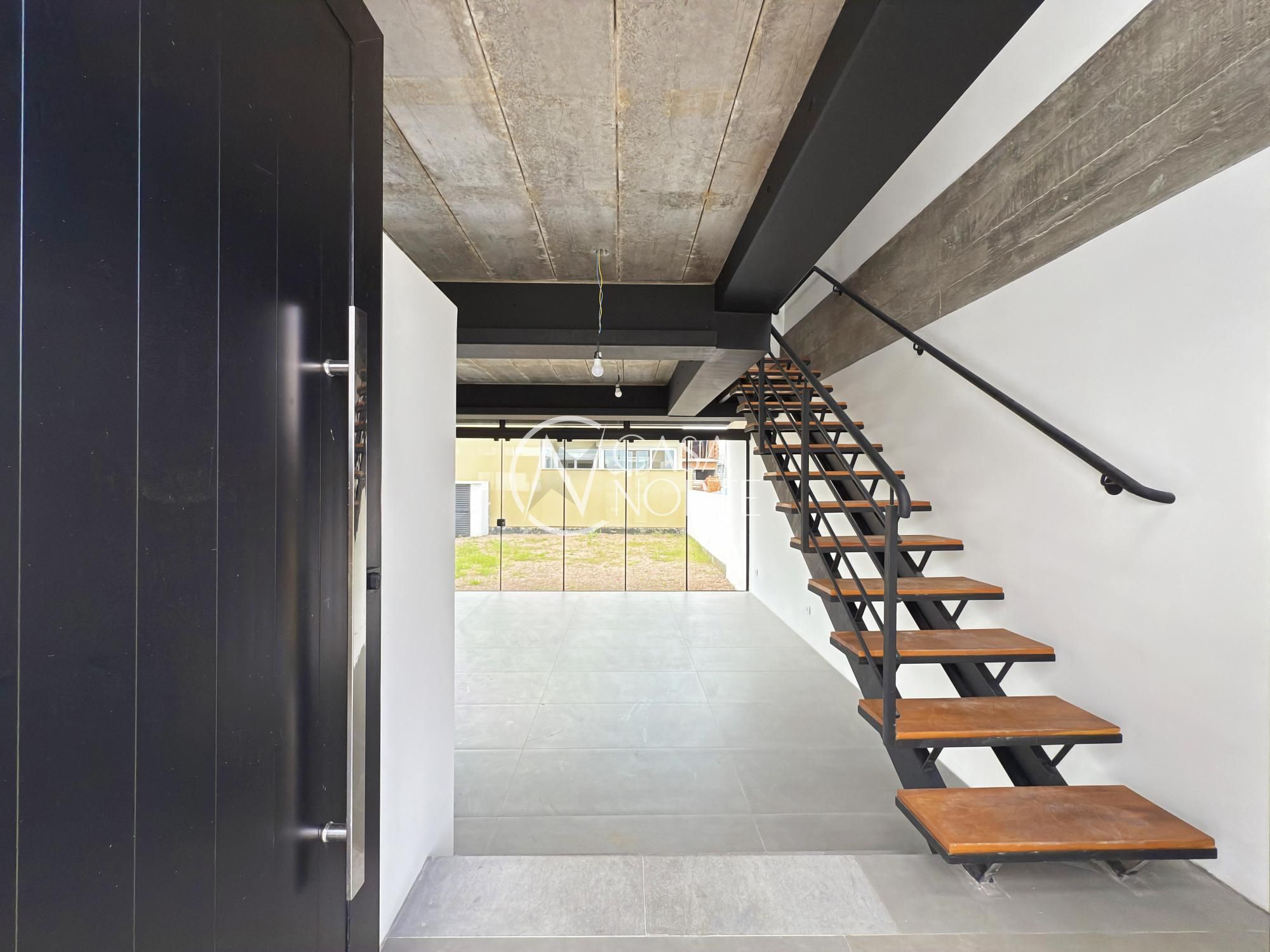 Casa de Condomínio à venda com 3 quartos, 120m², 1 suíte, 2 vagas, Avenida Juca Batista no bairro Hípica em Porto Alegre