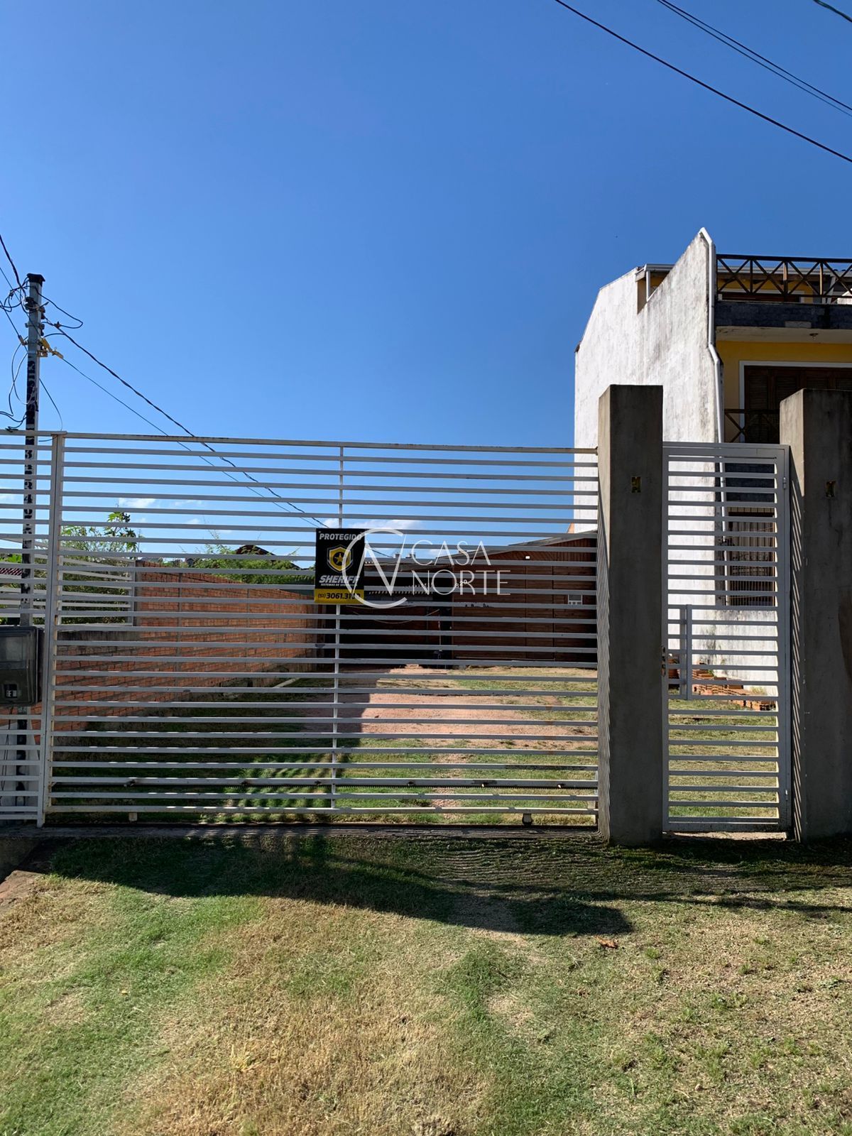 Casa à venda com 2 quartos, 40m², 3 vagas, Rua Claudio da Silva Pinto no bairro Espírito Santo em Porto Alegre