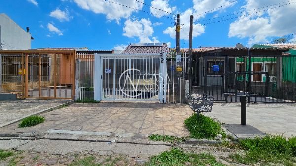 Casa à venda com 2 quartos, 62m², 1 suíte, 2 vagas, Rua Antonia Zardin Perondi no bairro Hípica em Porto Alegre