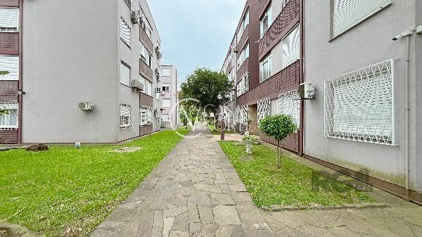 Apartamento à venda com 1 quarto, 37m², Rua Padre Ângelo Corso no bairro Cavalhada em Porto Alegre