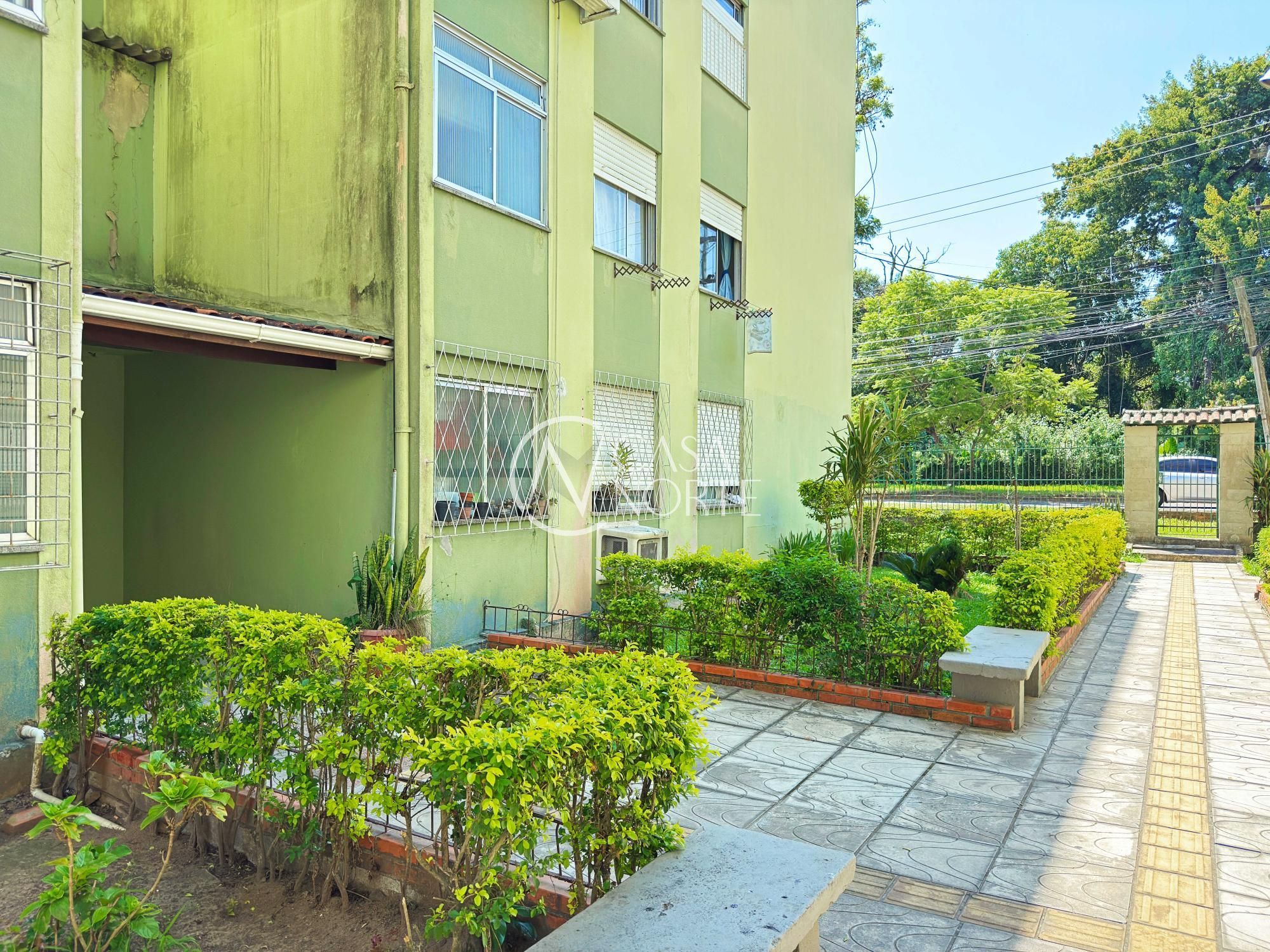 Apartamento à venda com 2 quartos, 49m², 1 vaga, Estrada João Salomoni no bairro Vila Nova em Porto Alegre