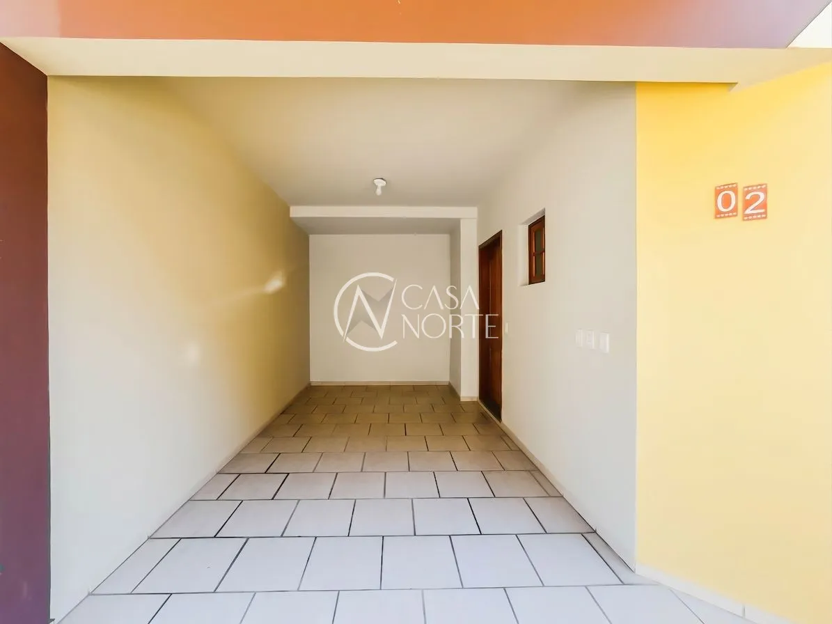 Casa de Condomínio à venda com 3 quartos, 131m², 1 suíte, 1 vaga, Rua Irmão Augusto Duflot no bairro Guarujá em Porto Alegre