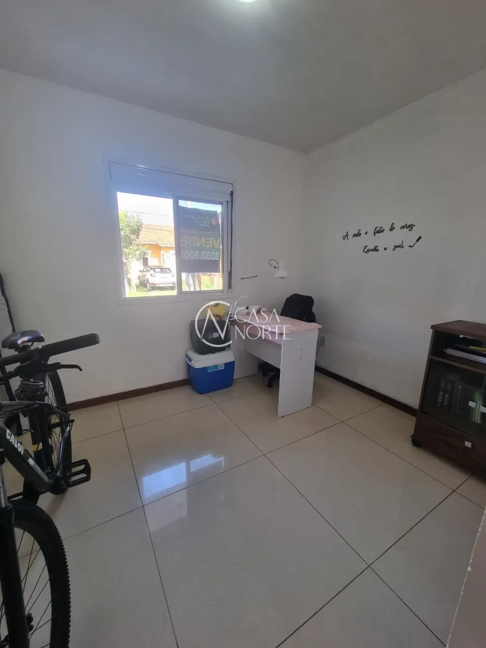 Casa de Condomínio à venda com 2 quartos, 102m², 2 vagas, Rua Embira no bairro Hípica em Porto Alegre
