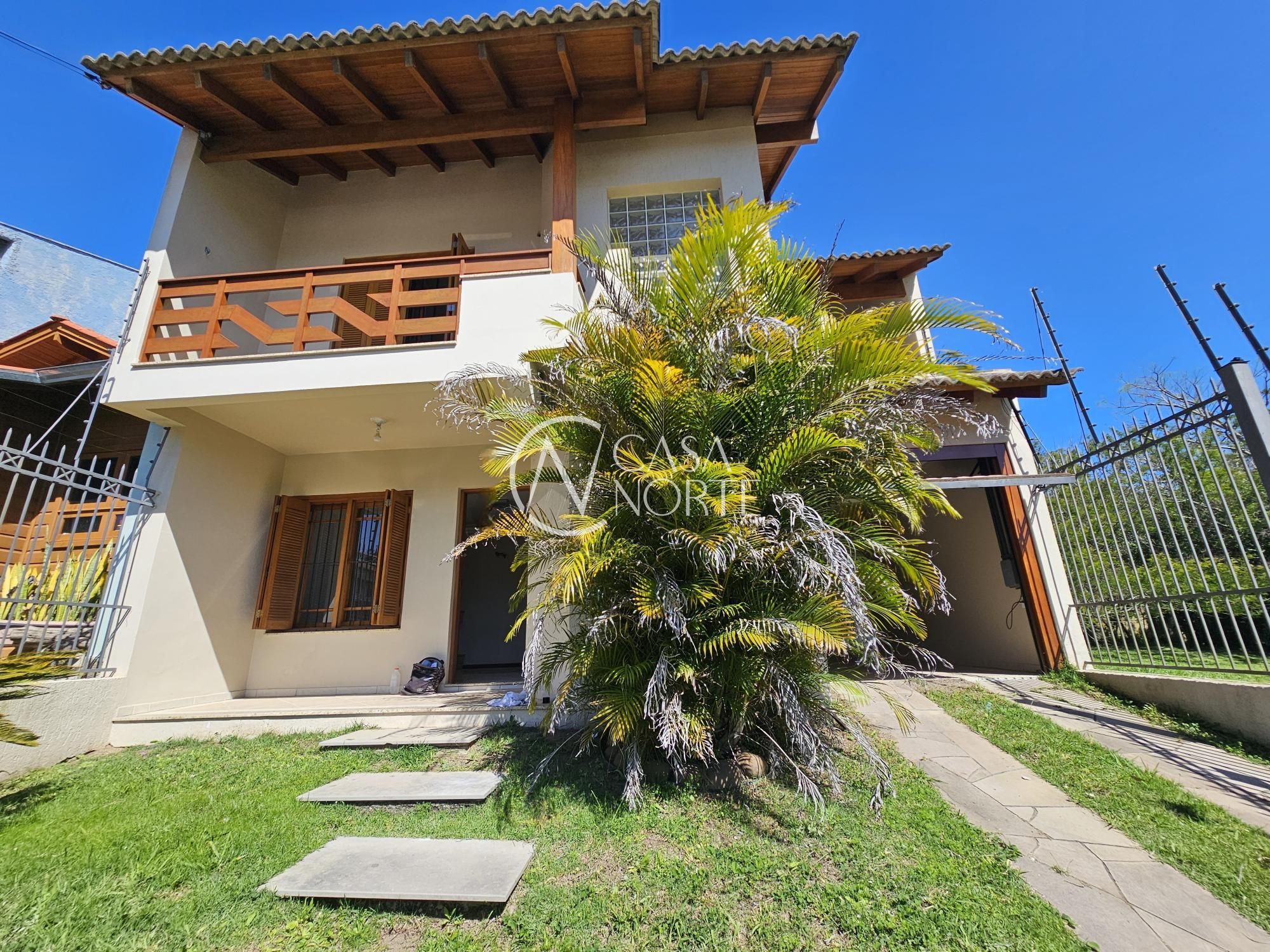 Casa à venda com 3 quartos, 196m², 1 suíte, 4 vagas, Rua Doutor Lauro Miguel Sturm no bairro Aberta dos Morros em Porto Alegre