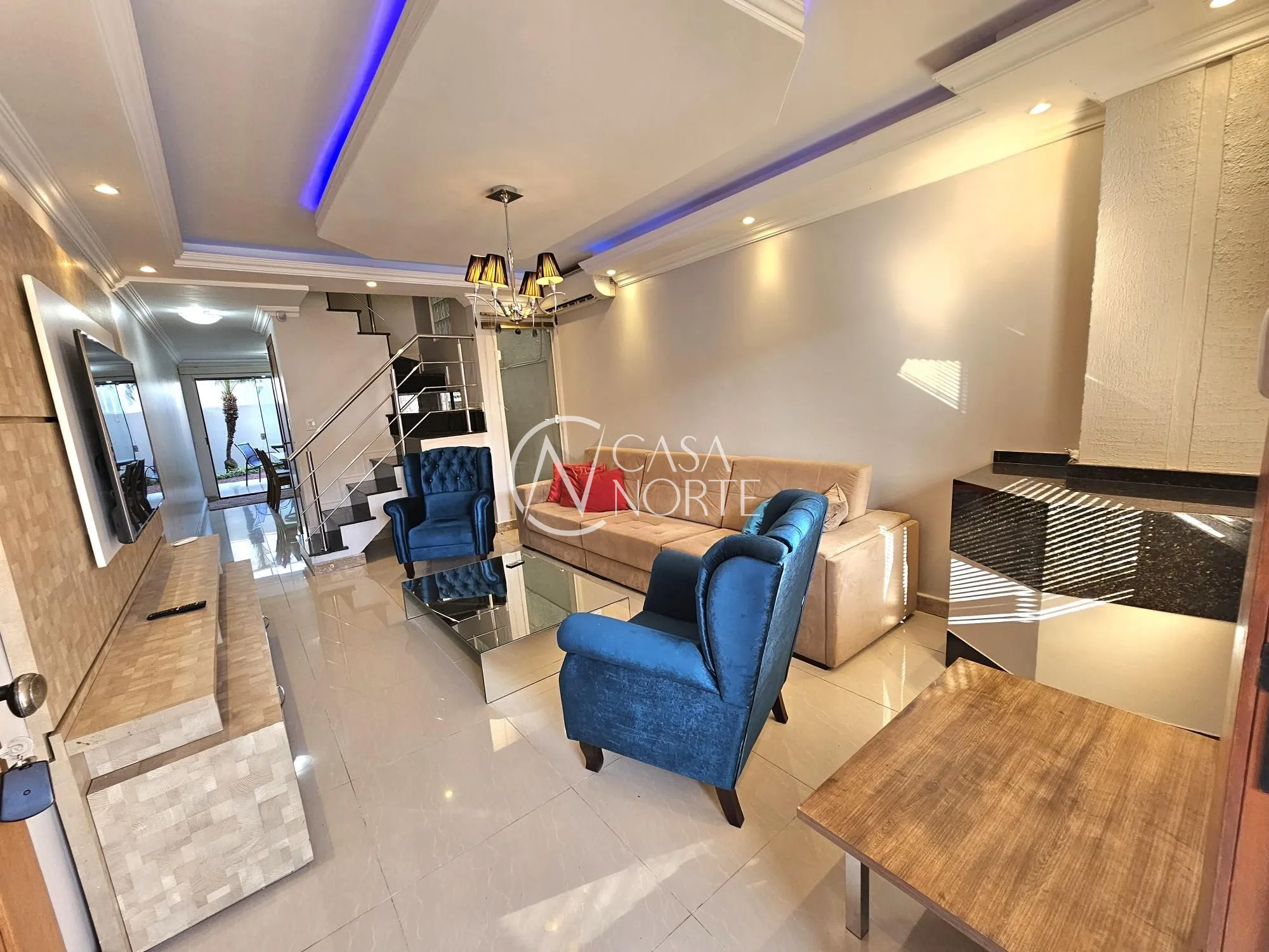 Casa à venda com 3 quartos, 122m², 1 suíte, 2 vagas, Rua Luzinete Alves Aragon no bairro Hípica em Porto Alegre