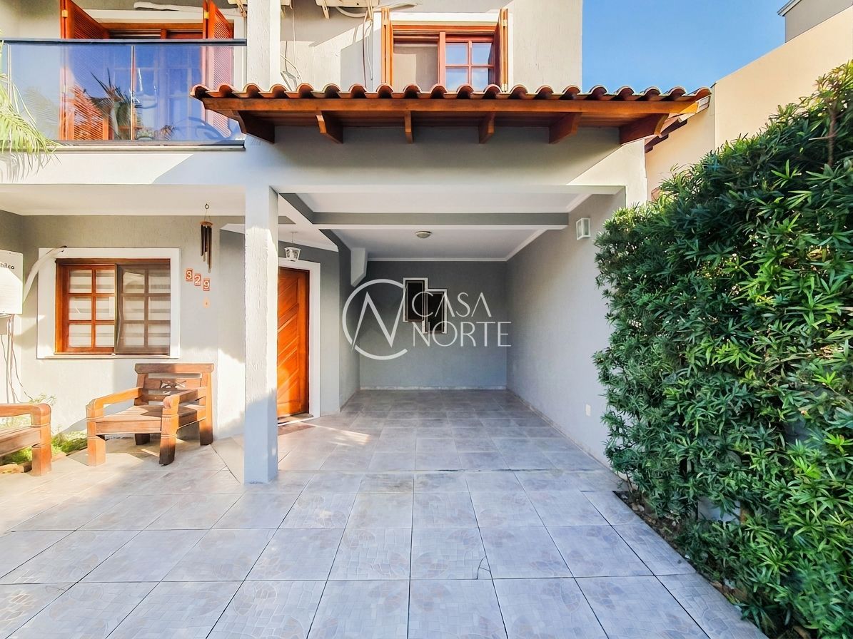 Casa à venda com 3 quartos, 140m², 1 suíte, 2 vagas, Rua Pau-Brasil no bairro Hípica em Porto Alegre